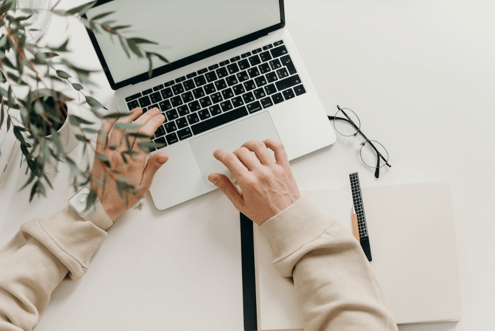 seasonal considerations in business casual