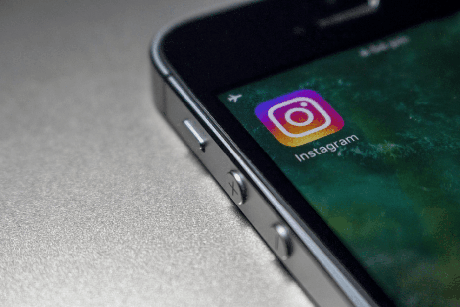 what does cfs mean on instagram