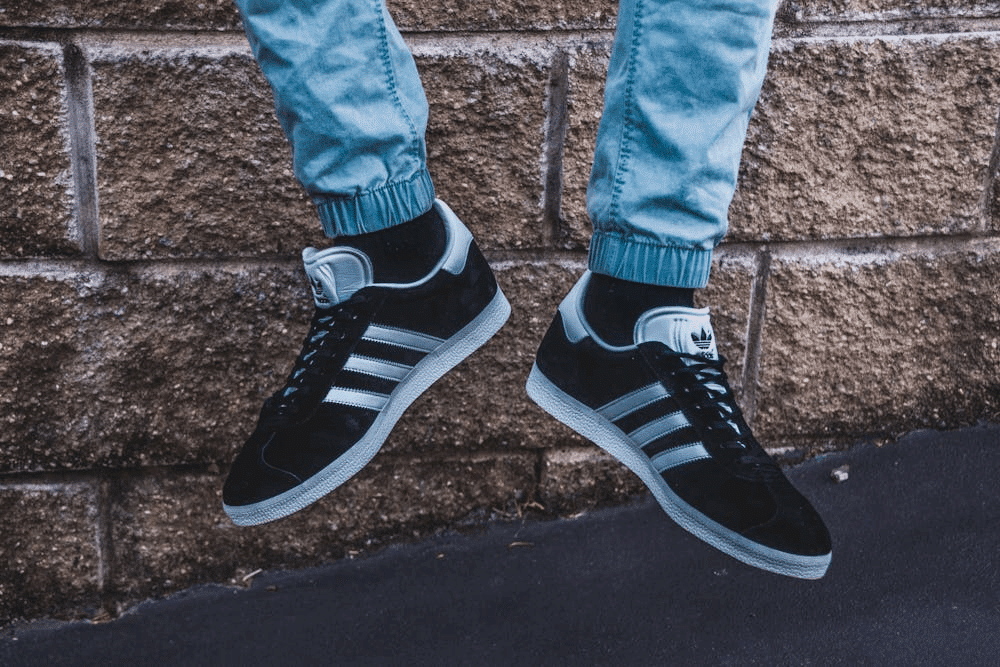 Adidas samba features