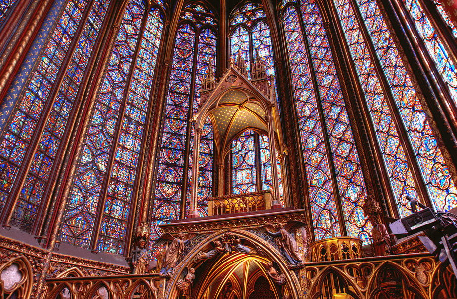 Sainte-chapelle inside view