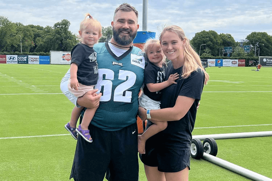 why fans love kylie kelce