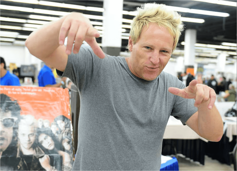 the lost boys' star dies at 52