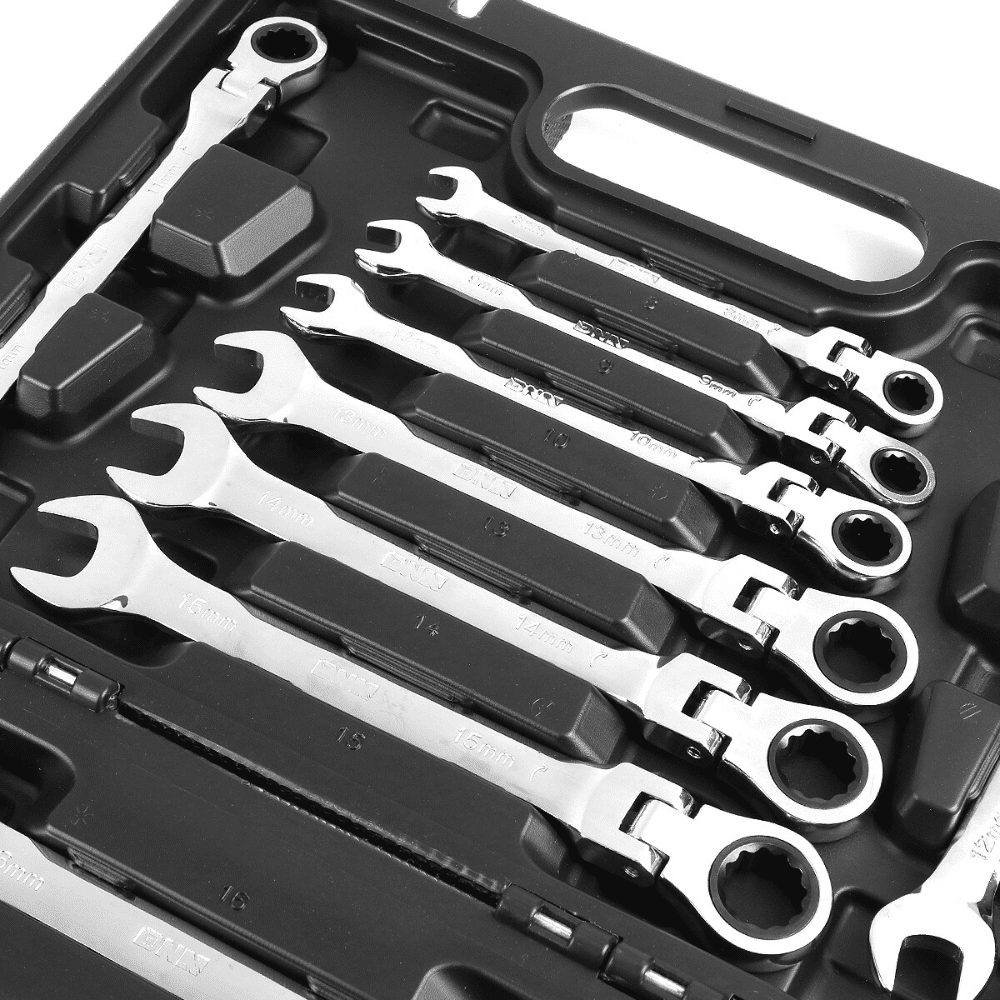 tips for using a ratcheting open-end wrench