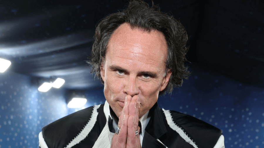 walton goggins net worth