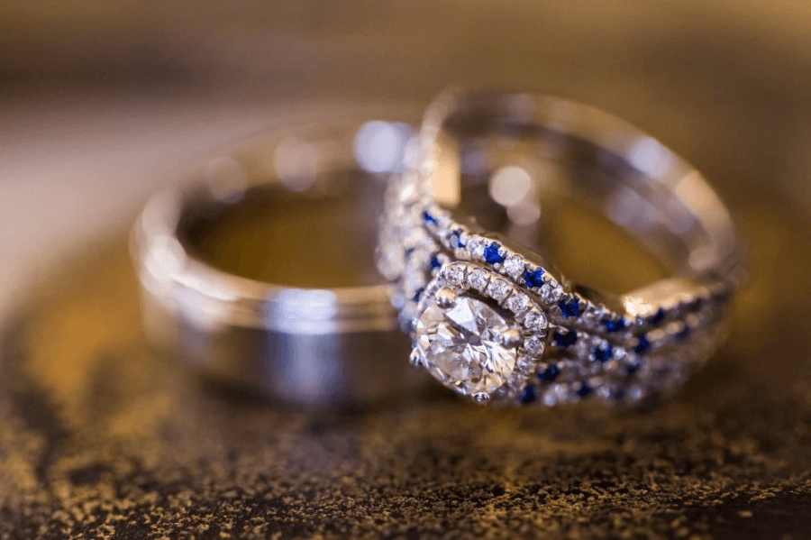unusual-wedding-bands-for-women